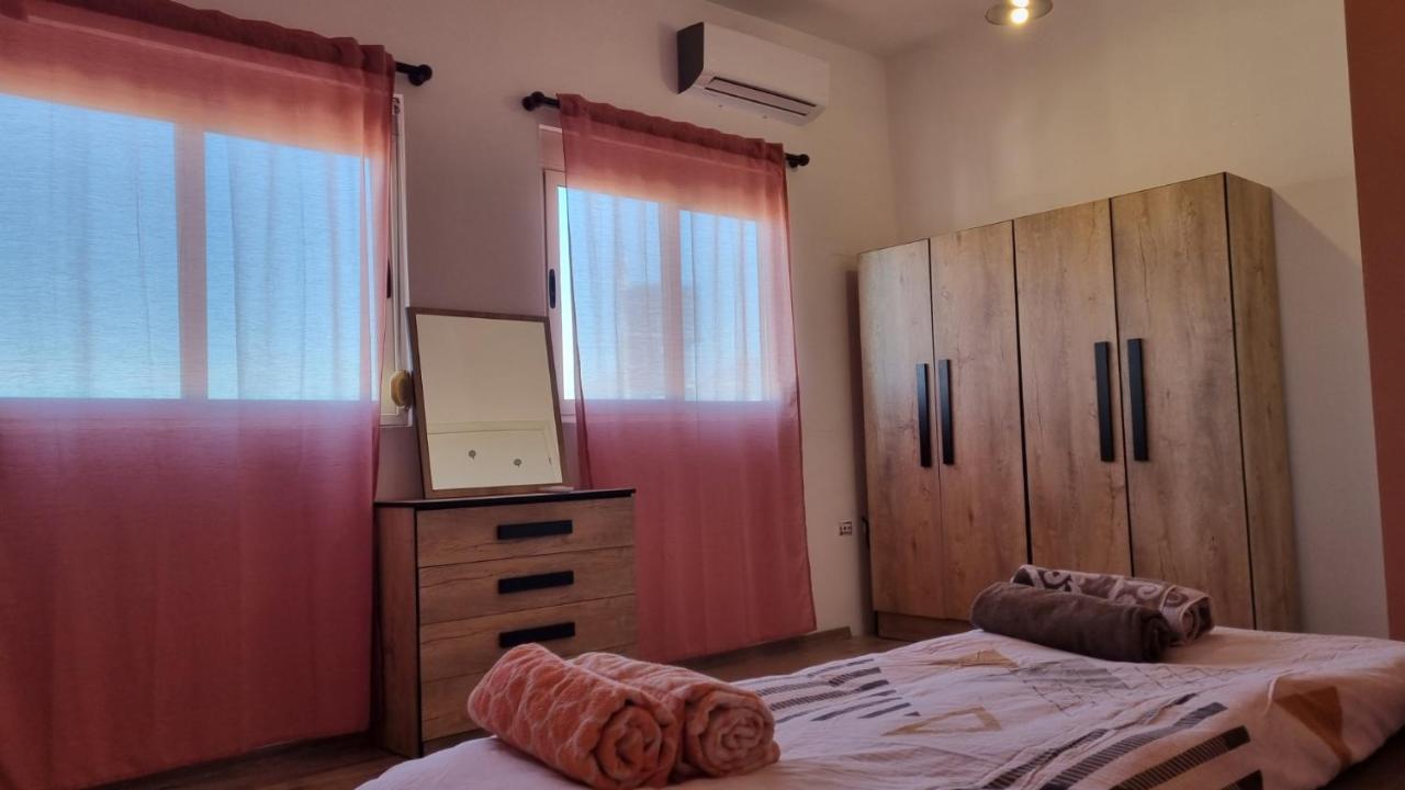 Sky Apartament. Bllok District Tirana Exterior foto